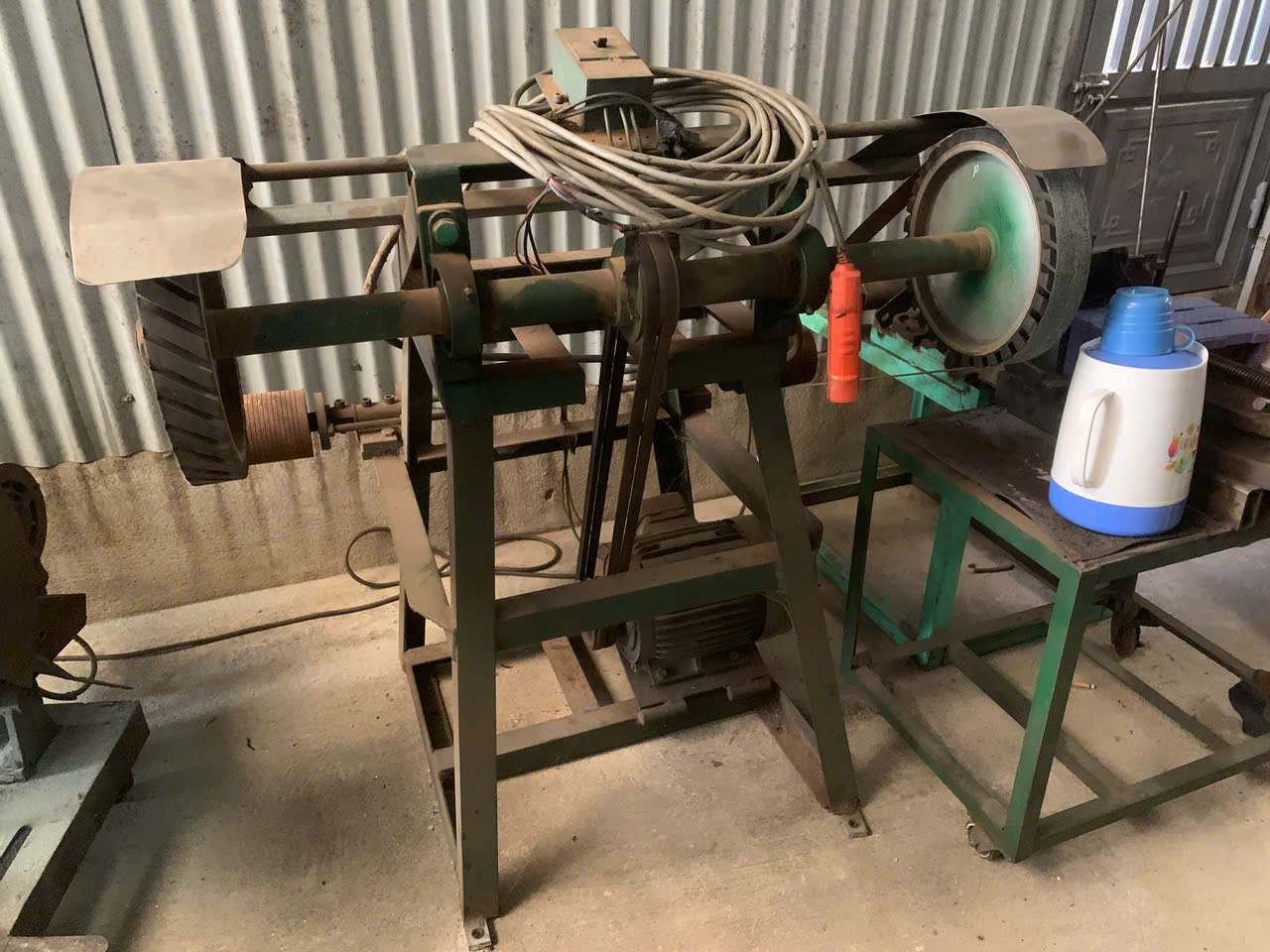 Polishing machine.jpg